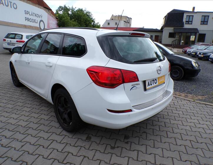 Opel Astra 4