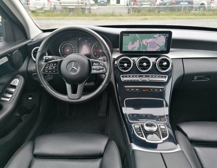 Mercedes-Benz Třídy C 9