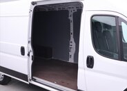 Peugeot Boxer Skříň 2,2 l 121 kw