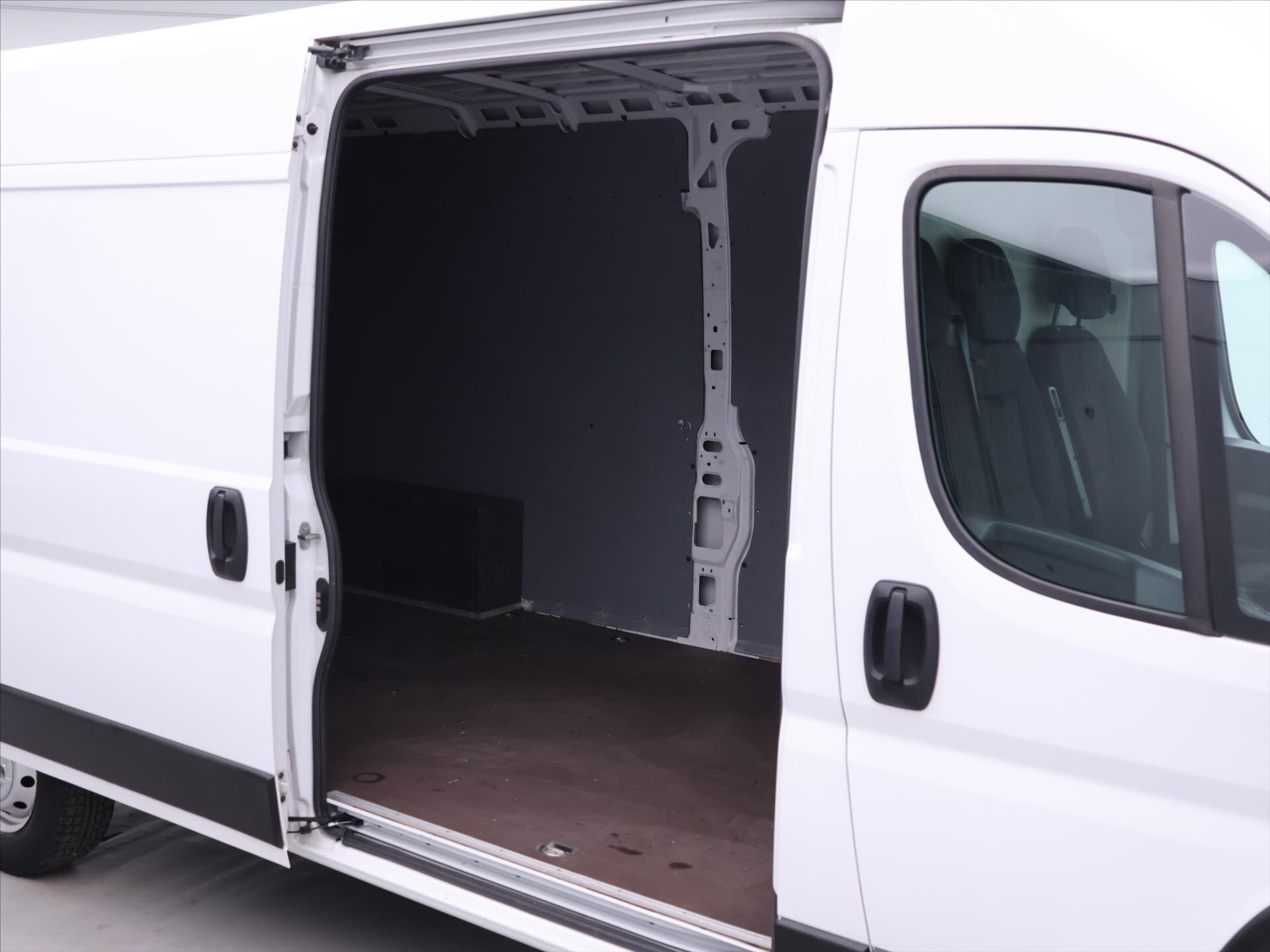 Peugeot Boxer Skříň 2,2 l 121 kw