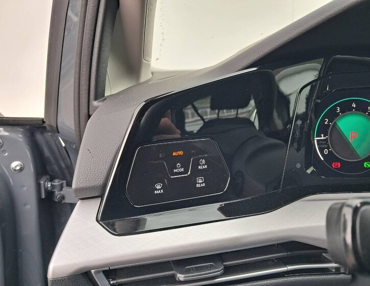 Volkswagen Golf Hatchback 999,0 81 kw