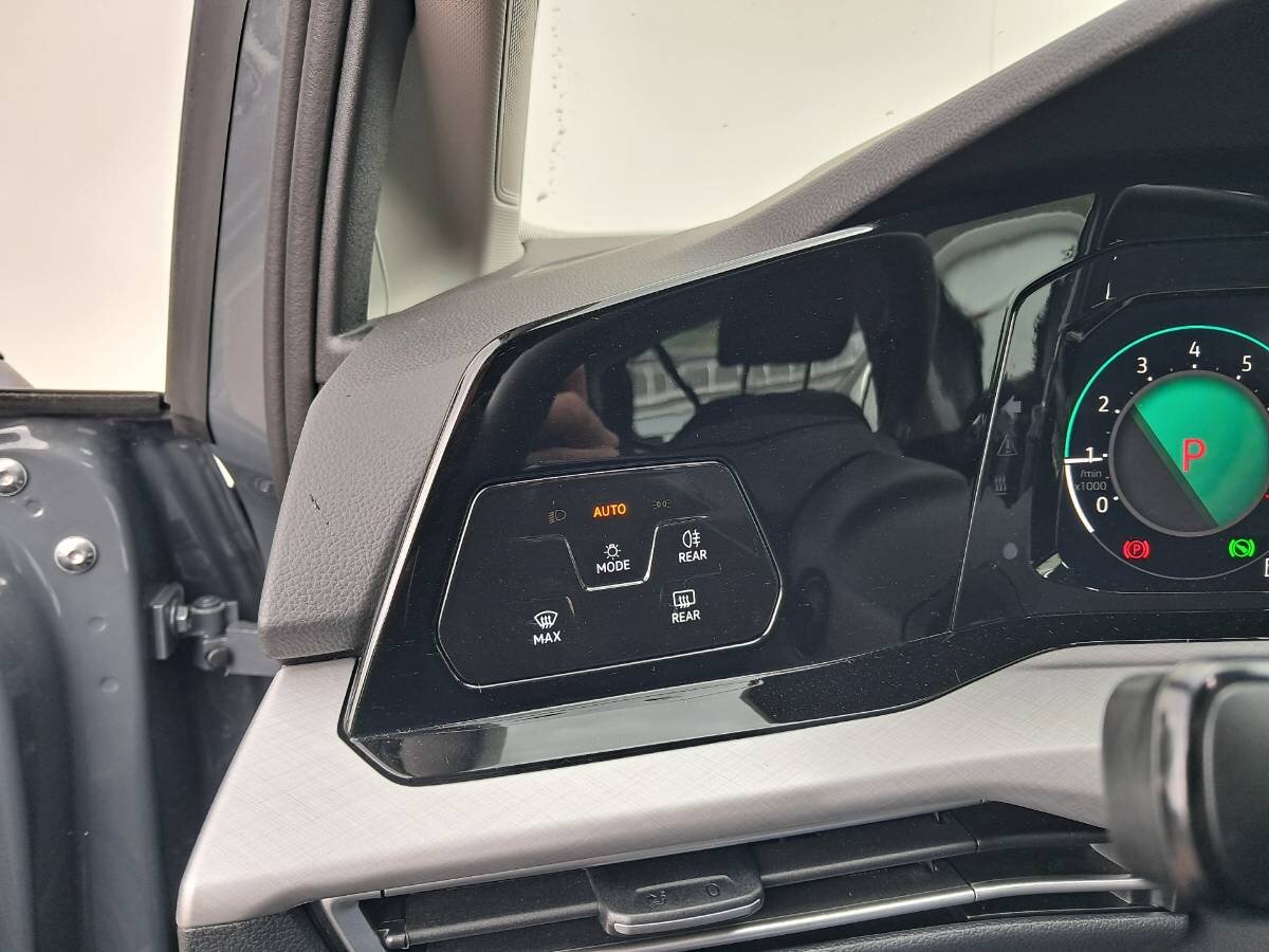 Volkswagen Golf Hatchback 999,0 81 kw