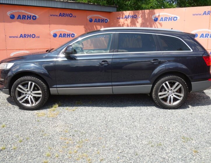 Audi Q7 SUV / Terénní 4,2 l 257 kw