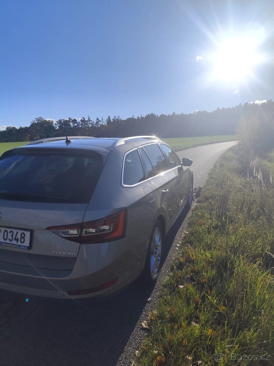 Škoda Superb Kombi 0,0 0