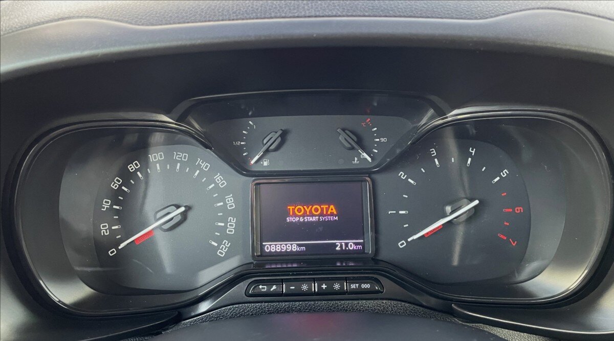 Toyota ProAce City Verso MPV 1,2 l 81 kw