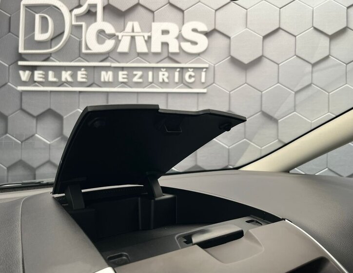 Ford S-MAX MPV 2,0 l 110 kw