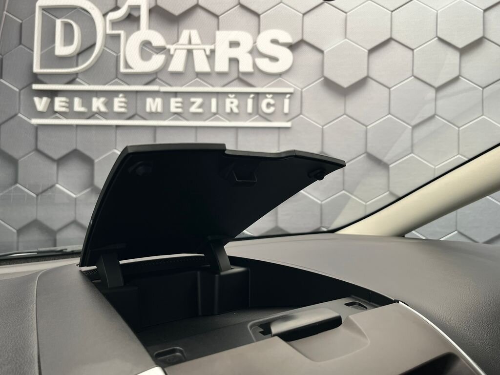 Ford S-MAX MPV 2,0 l 110 kw