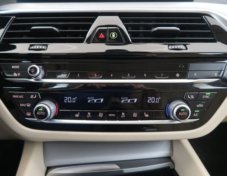 BMW Řada 5 Kombi 2,0 l 140 kw