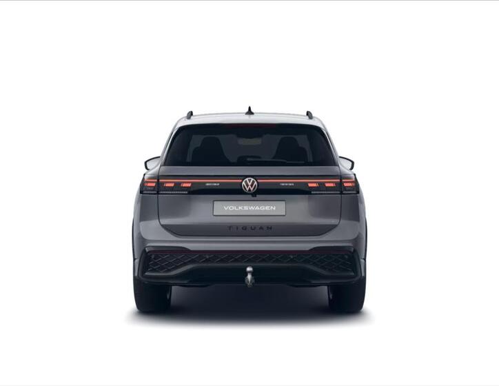 Volkswagen Tiguan 9