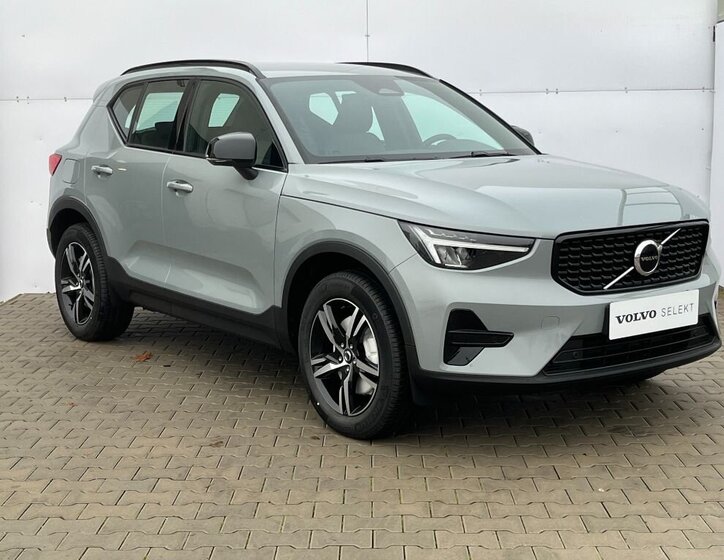 Volvo XC40 SUV 2,0 l 120 kw