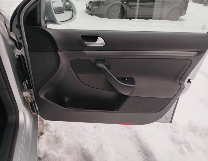 Volkswagen Golf Kombi 1,9 l 77 kw