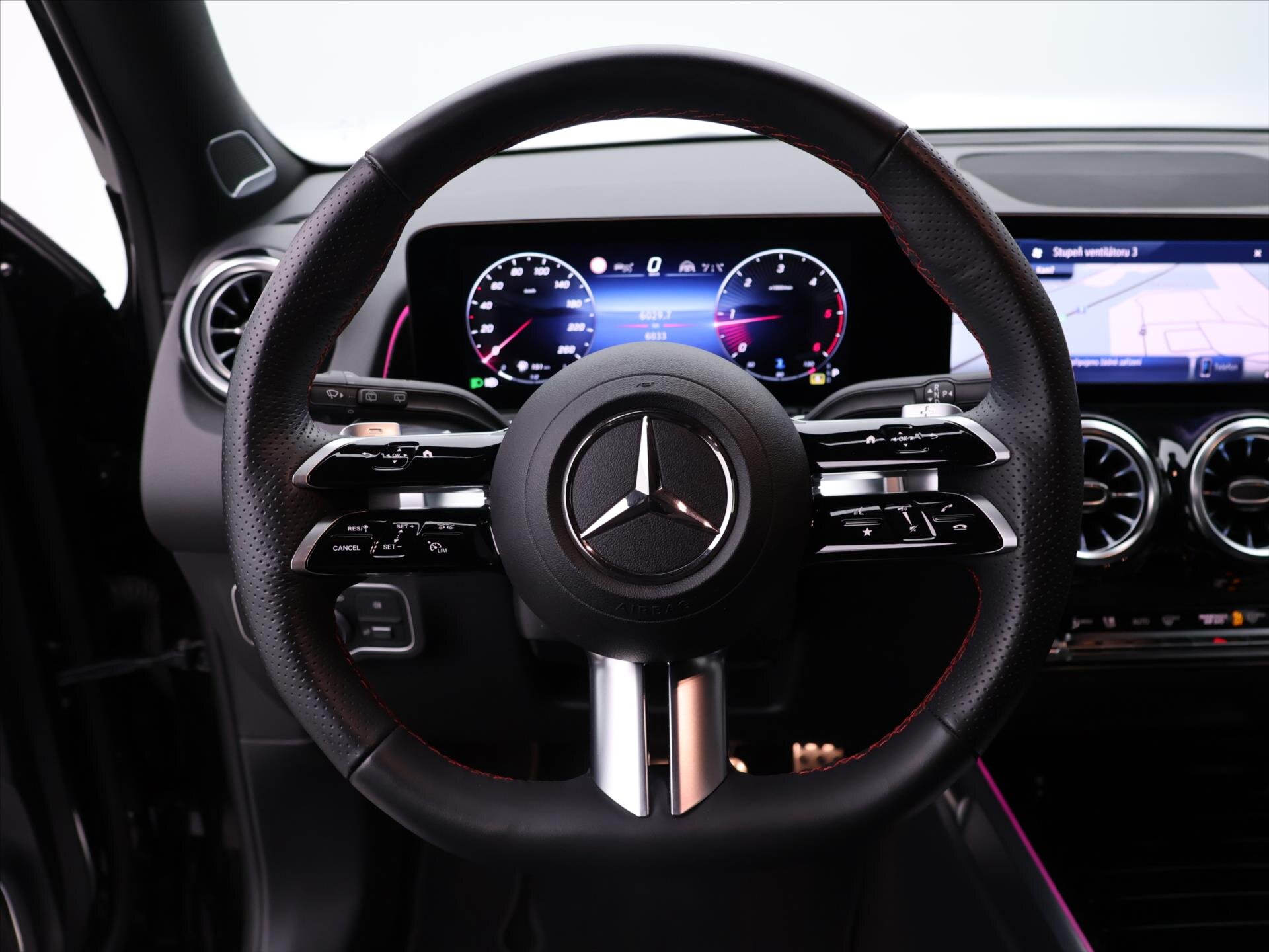 Mercedes-Benz GLB SUV 2,0 l 110 kw