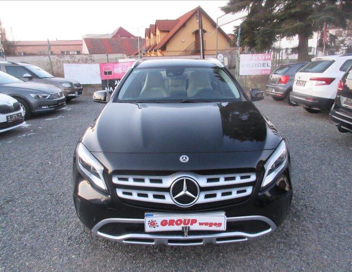 Mercedes-Benz GLA SUV / Terénní 1,6 l 115 kw