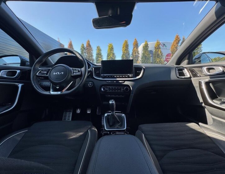 KIA ProCeed Kombi 1,5 l 117 kw