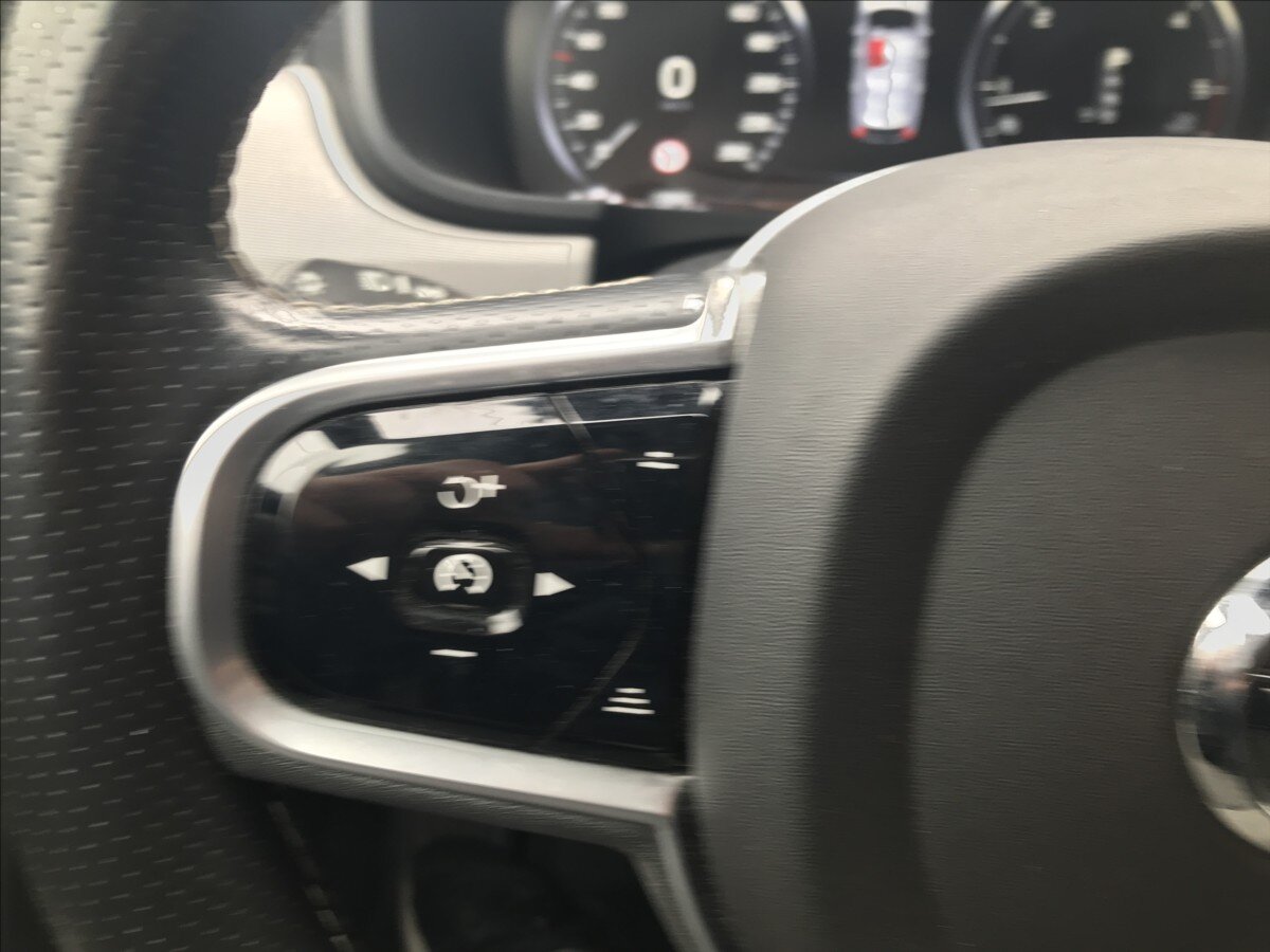 Volvo V90 Kombi 2,0 l 140 kw