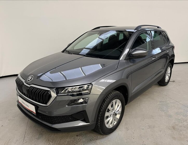 Škoda Karoq SUV / Terénní 1,5 l 110 kw