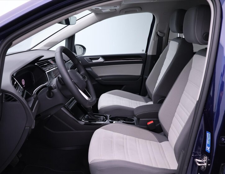 Volkswagen Touran 11