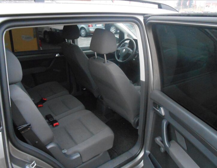 Volkswagen Touran MPV 1,9 l 66 kw