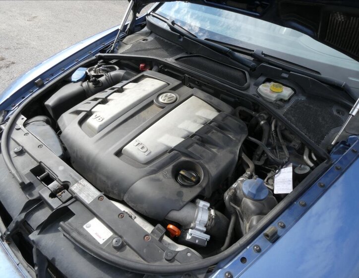 Volkswagen Phaeton Sedan / Limuzína 3,0 l 171 kw