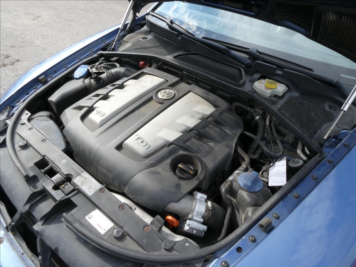 Volkswagen Phaeton Sedan / Limuzína 3,0 l 171 kw