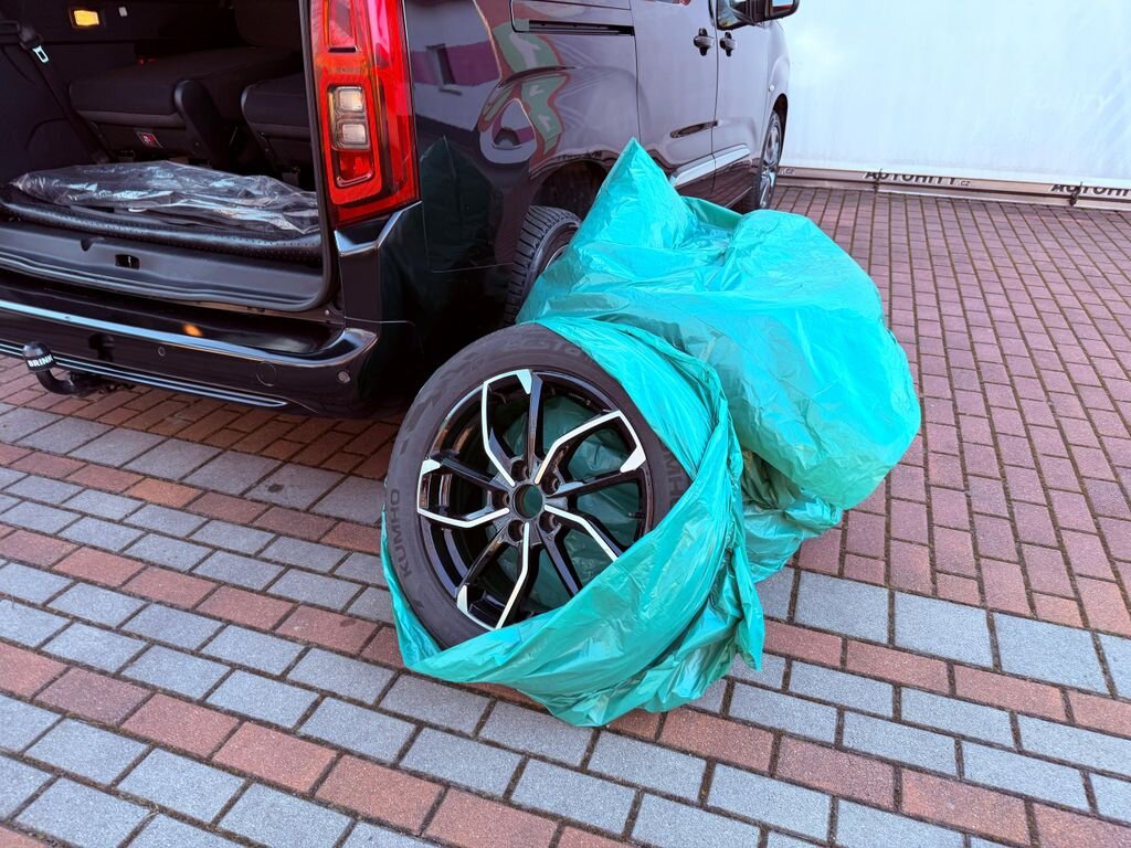 Toyota ProAce Kombi 1,5 l 96 kw