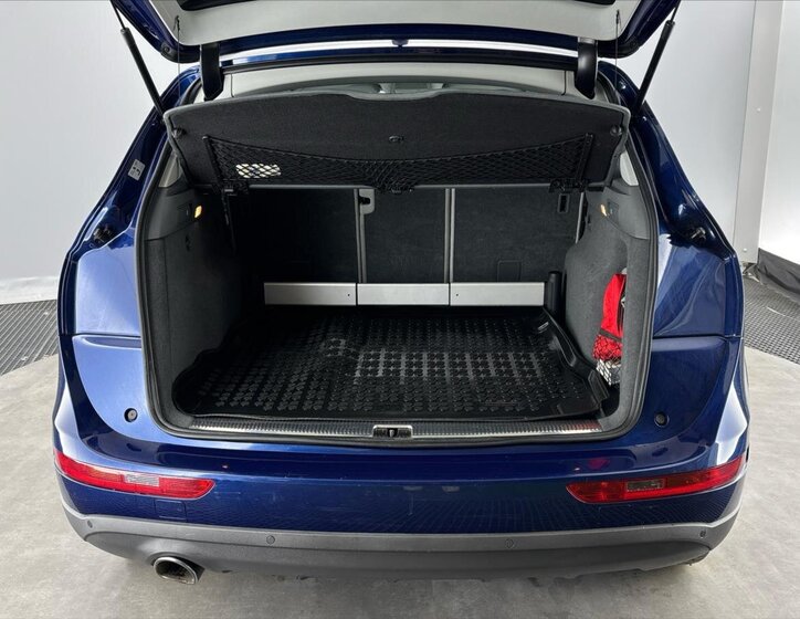 Audi Q5 SUV / Terénní 2,0 l 130 kw