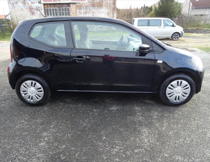 Volkswagen up! 3
