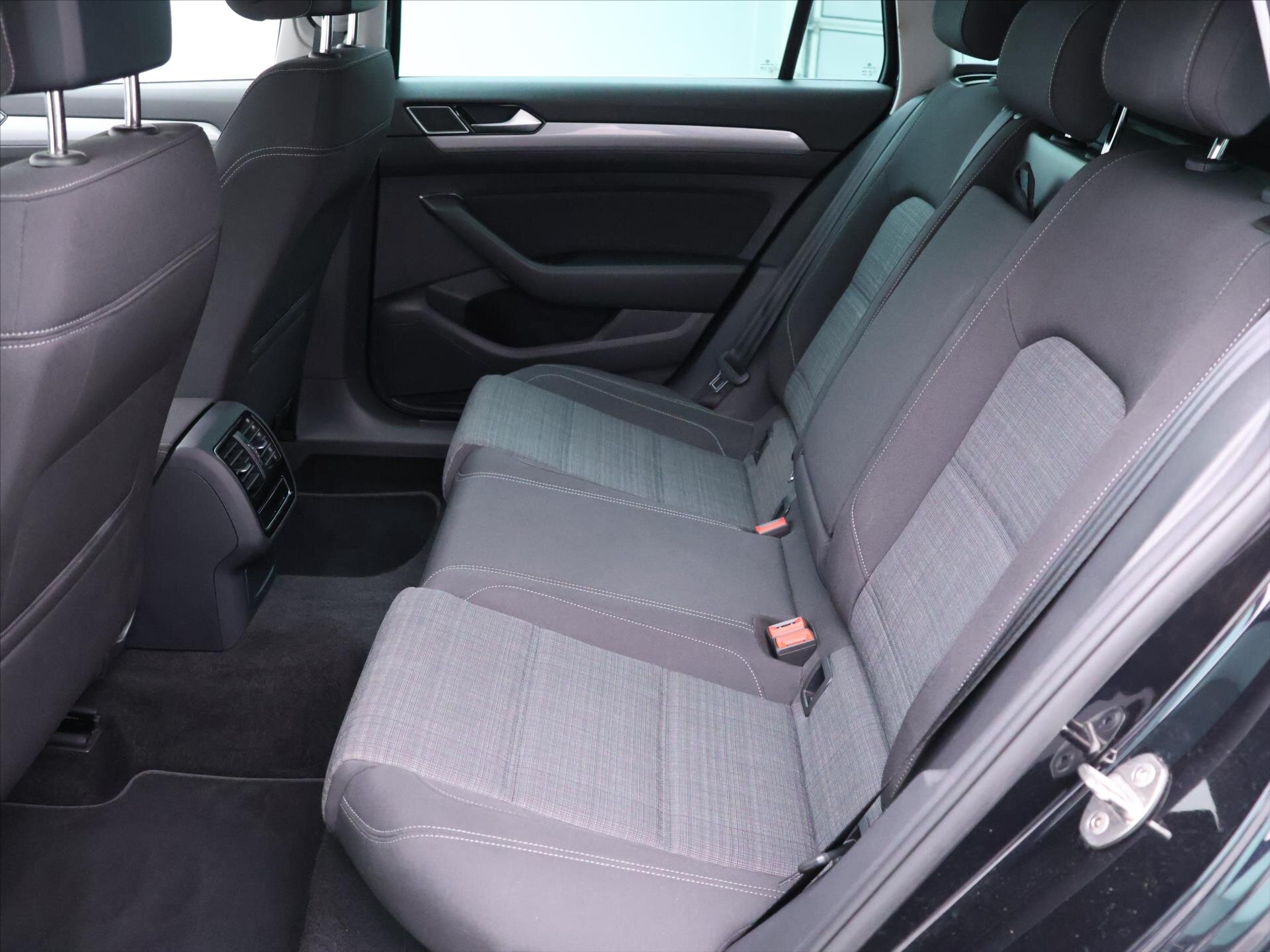 Volkswagen Passat Kombi 2,0 l 147 kw