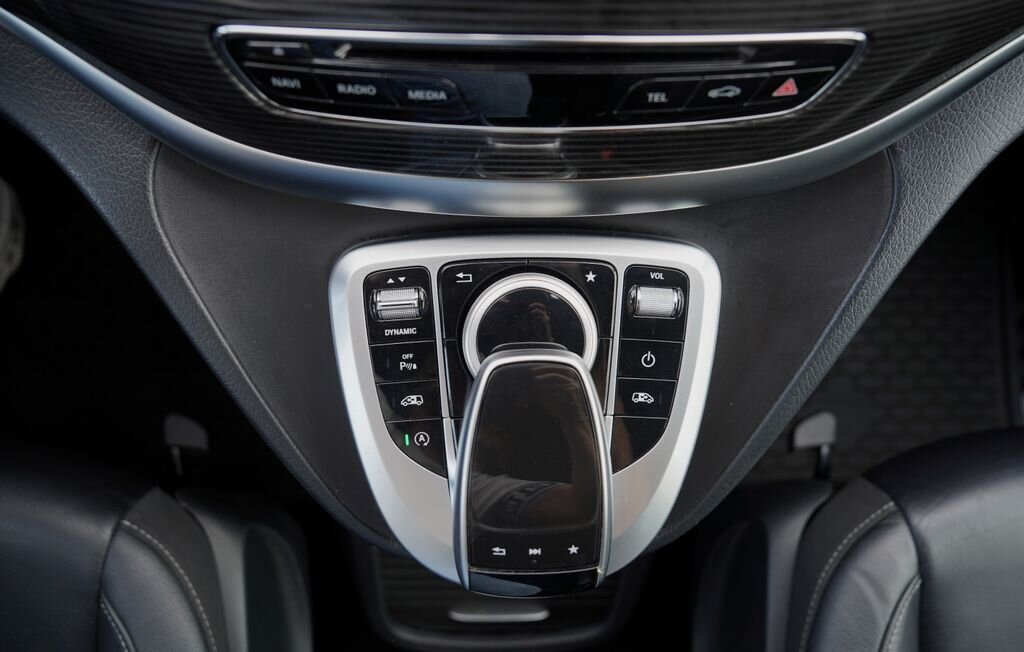 Mercedes-Benz Třídy V MPV 2,0 l 176 kw