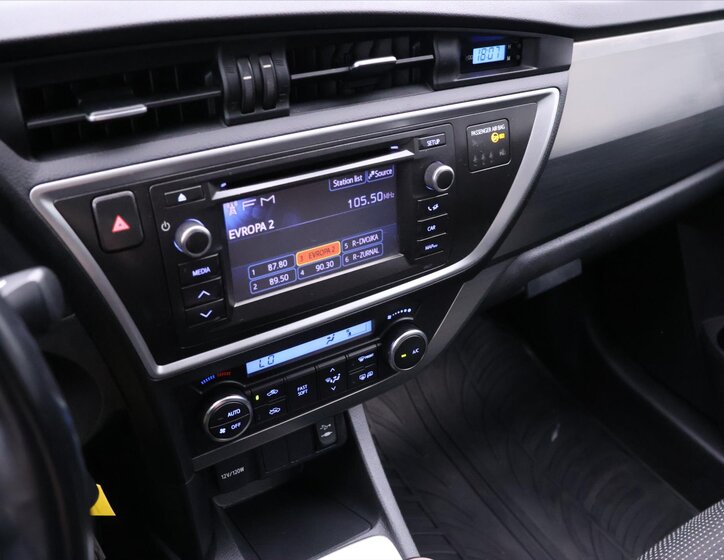 Toyota Auris Hatchback 1,3 l 73 kw