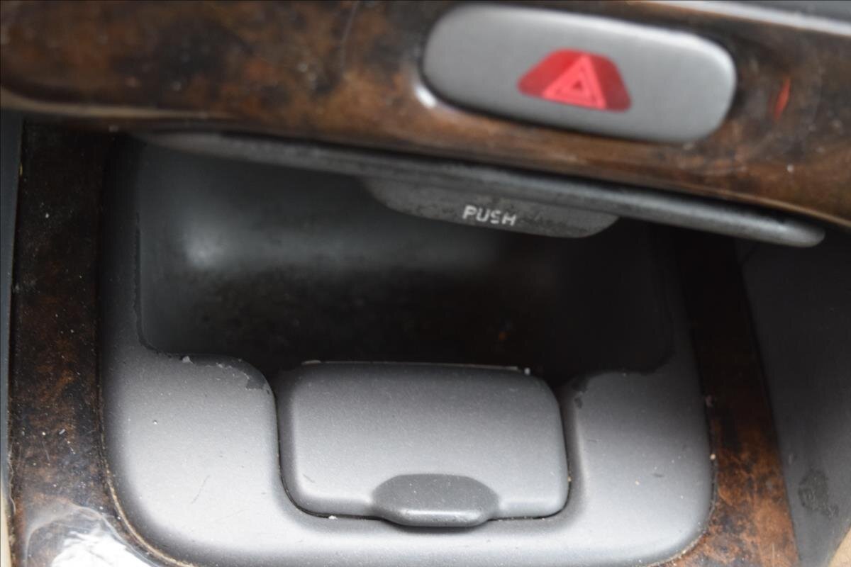 Volvo V70 Kombi 2,5 l 103 kw