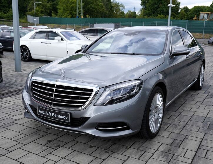 Mercedes-Benz Třídy S 2