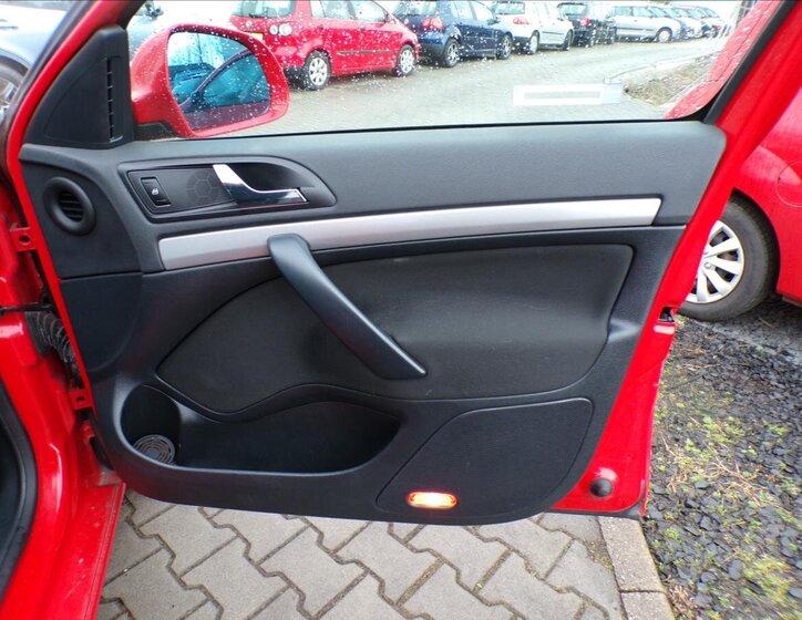 Škoda Octavia Kombi 2,0 l 103 kw