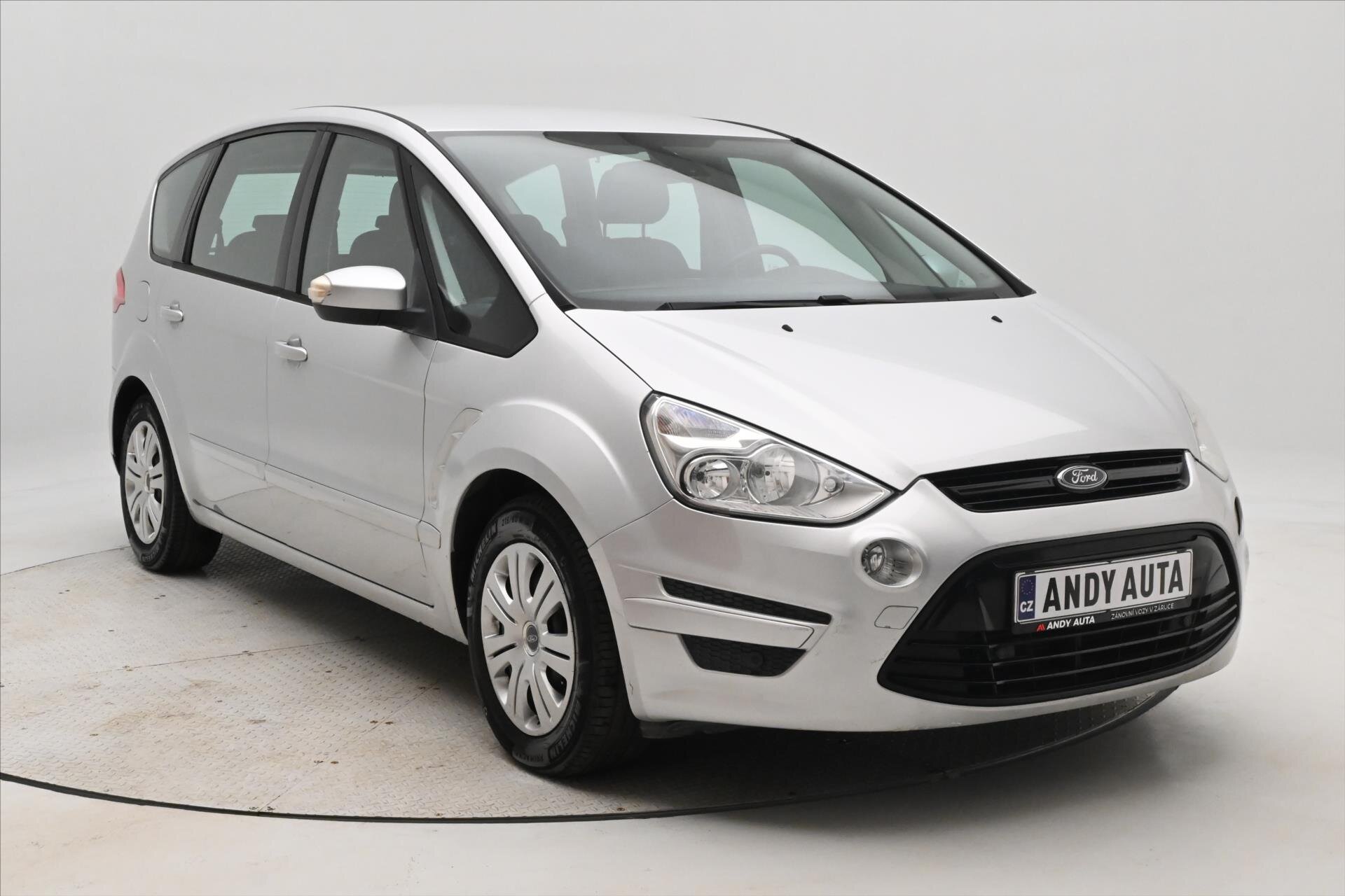 Ford S-MAX MPV 2,0 l 103 kw