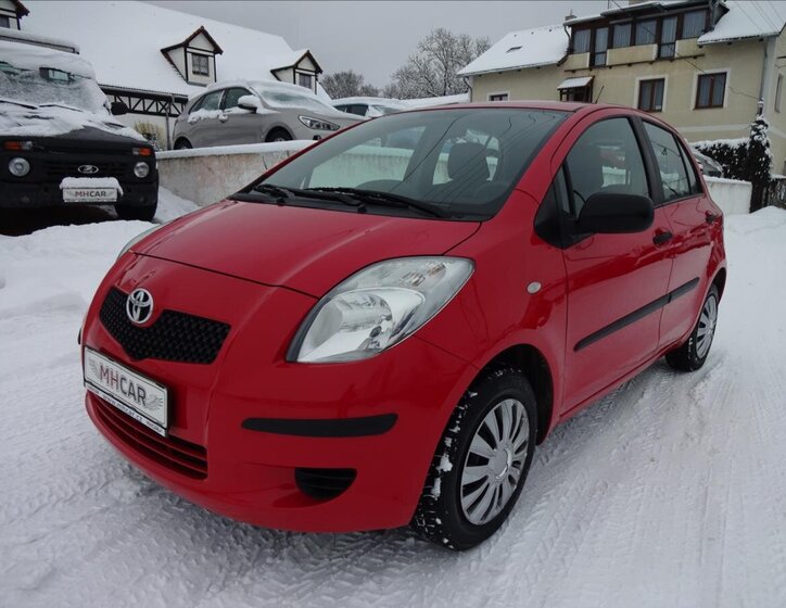 Toyota Yaris Hatchback 998,0 51 kw