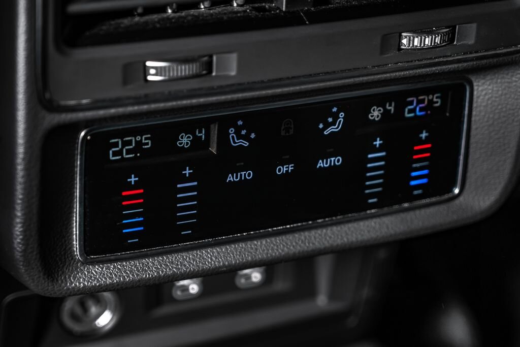 Audi Q8 SUV / Terénní 3,0 l 210 kw