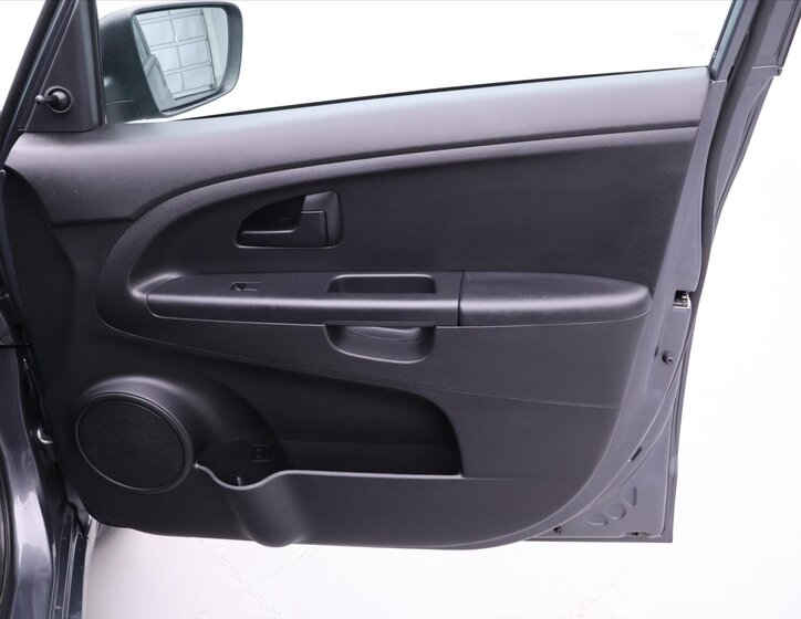 KIA Venga Hatchback 1,4 l 66 kw