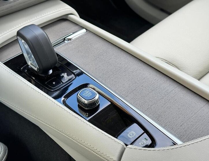 Volvo XC90 SUV 2,0 l 173 kw