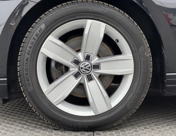 Volkswagen Passat Kombi 2,0 l 140 kw