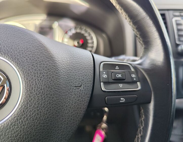 Volkswagen Multivan 28