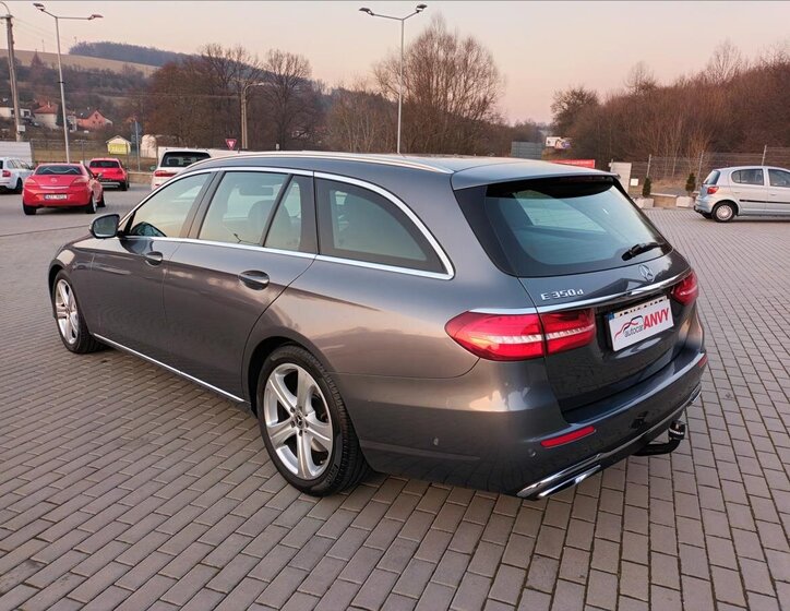 Mercedes-Benz Třídy E Kombi 3,0 l 190 kw