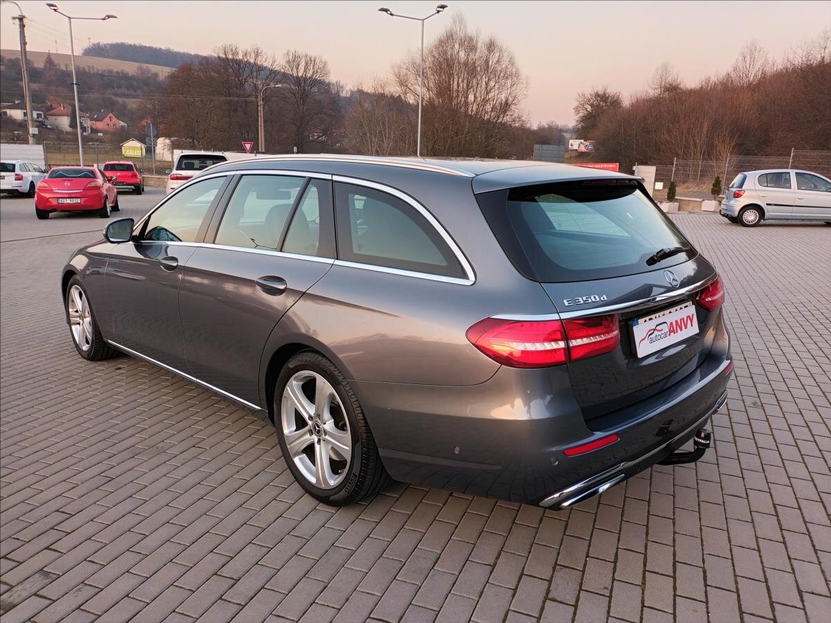 Mercedes-Benz Třídy E Kombi 3,0 l 190 kw