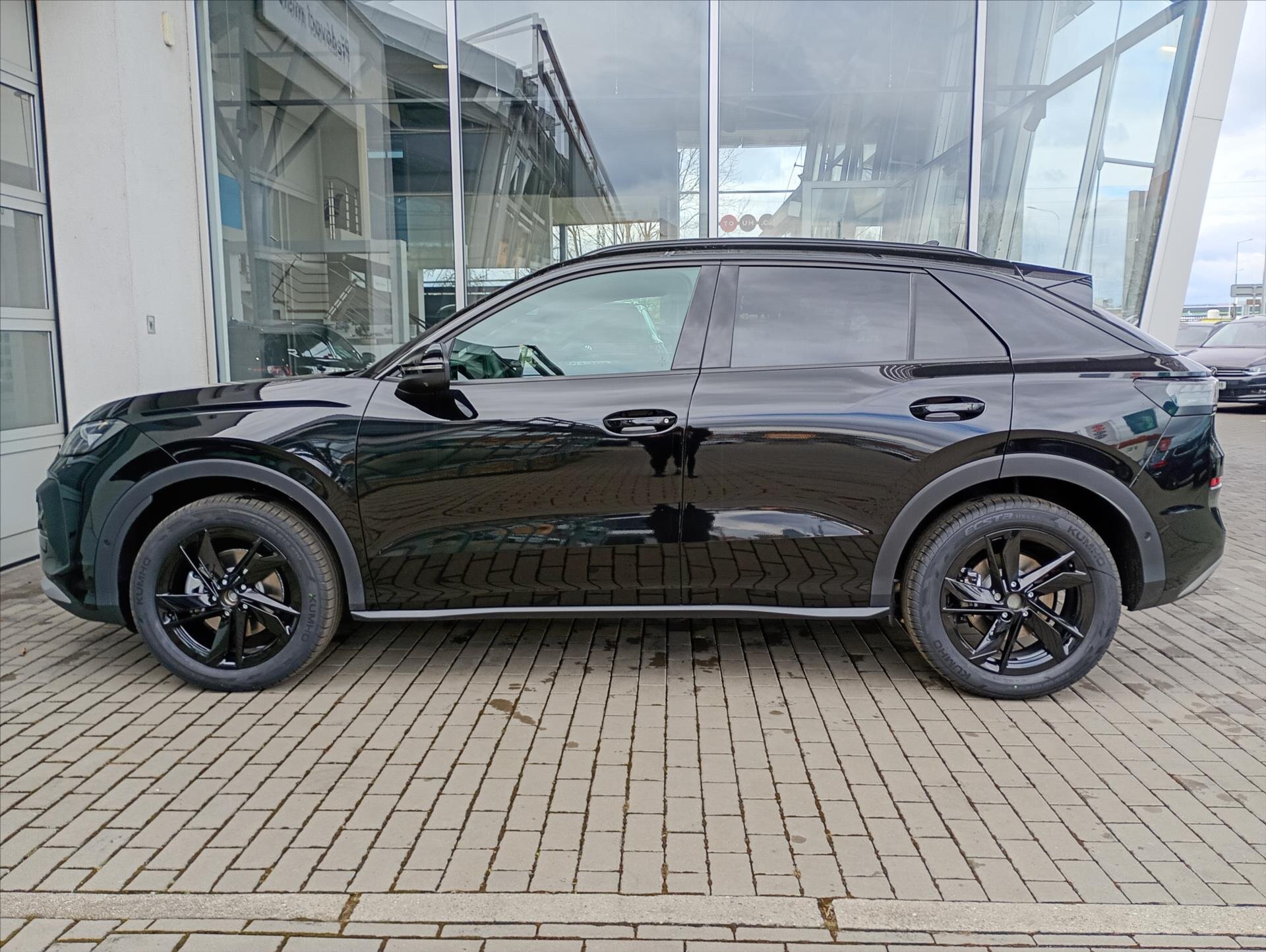 Volkswagen T-Roc SUV / Terénní 1,5 l 110 kw
