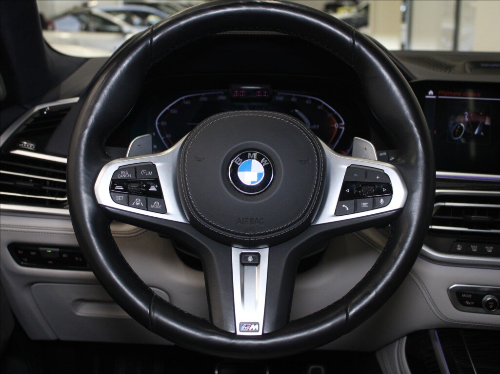 BMW X7 SUV / Terénní 3,0 l 250 kw