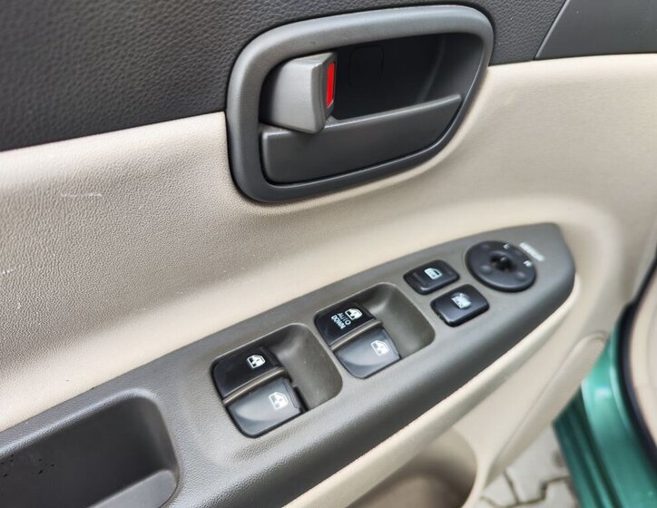 Hyundai Accent Hatchback 1,4 l 71 kw