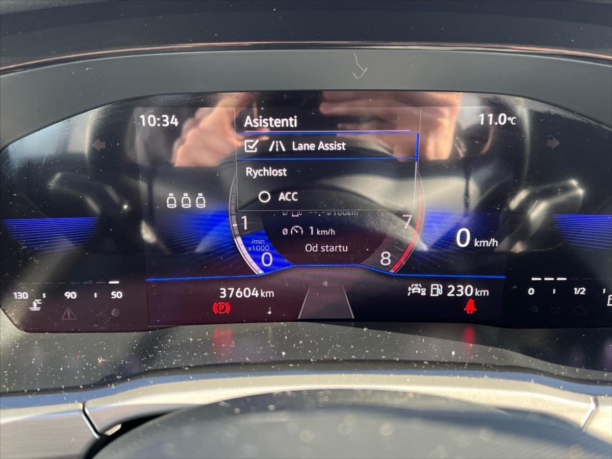 Volkswagen Touran MPV 1,5 l 110 kw