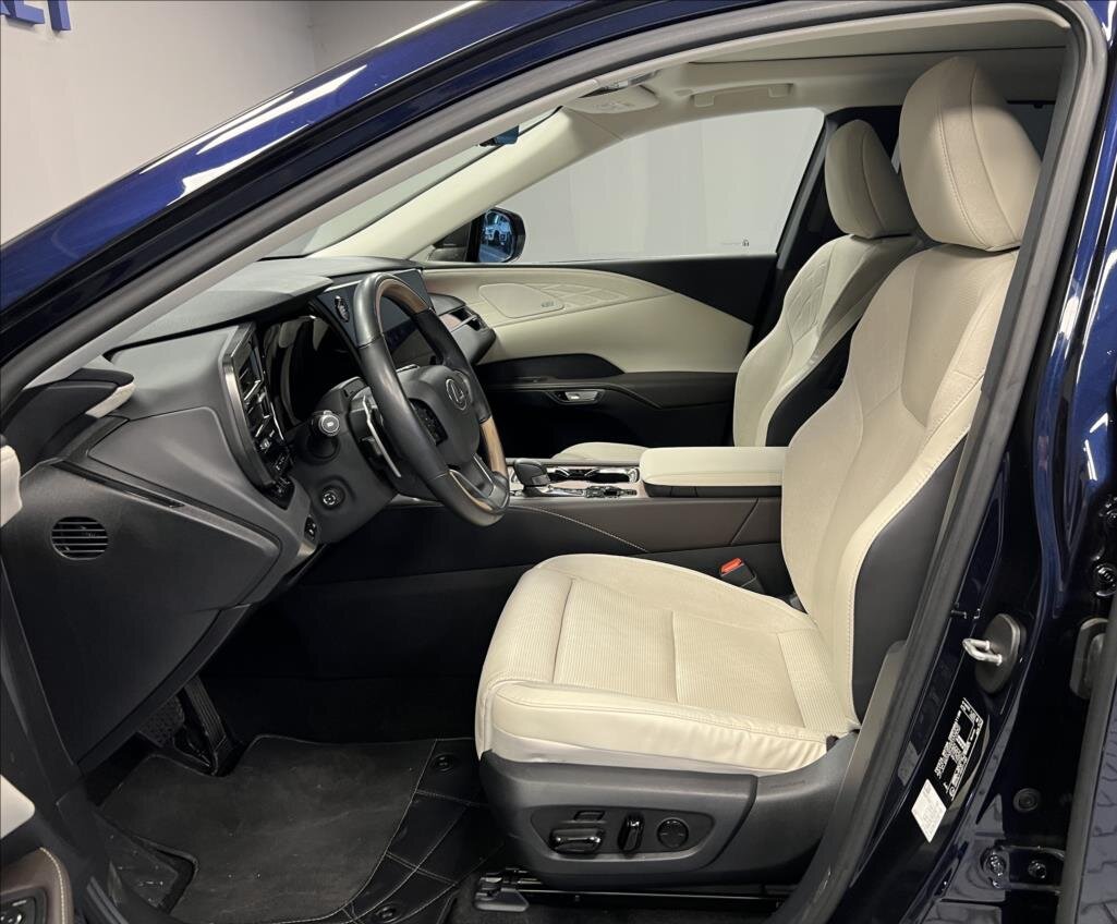 Lexus RX 450h plus SUV 2,5 l 227 kw