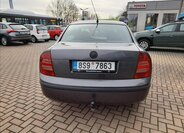 Škoda Superb Sedan / Limuzína 1,9 l 74 kw