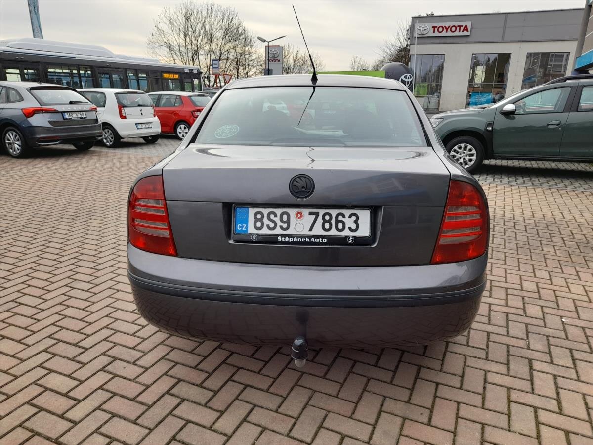 Škoda Superb Sedan / Limuzína 1,9 l 74 kw