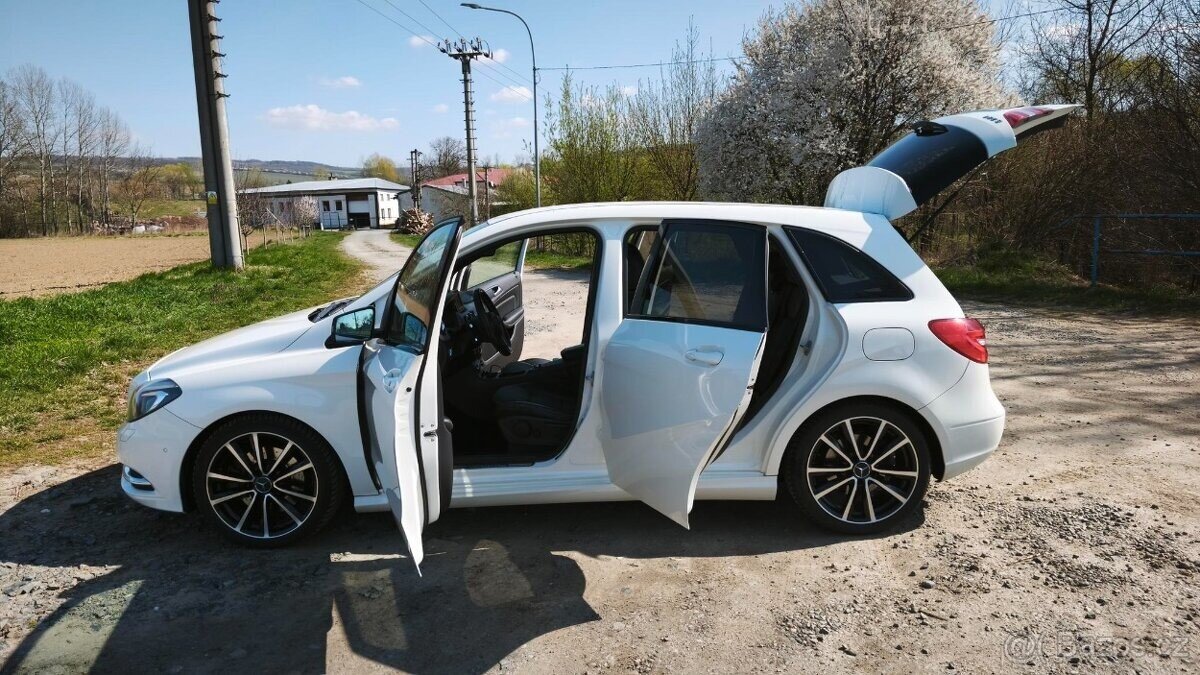 Mercedes-Benz AMG One SUV / Terénní 0,0 125 kw